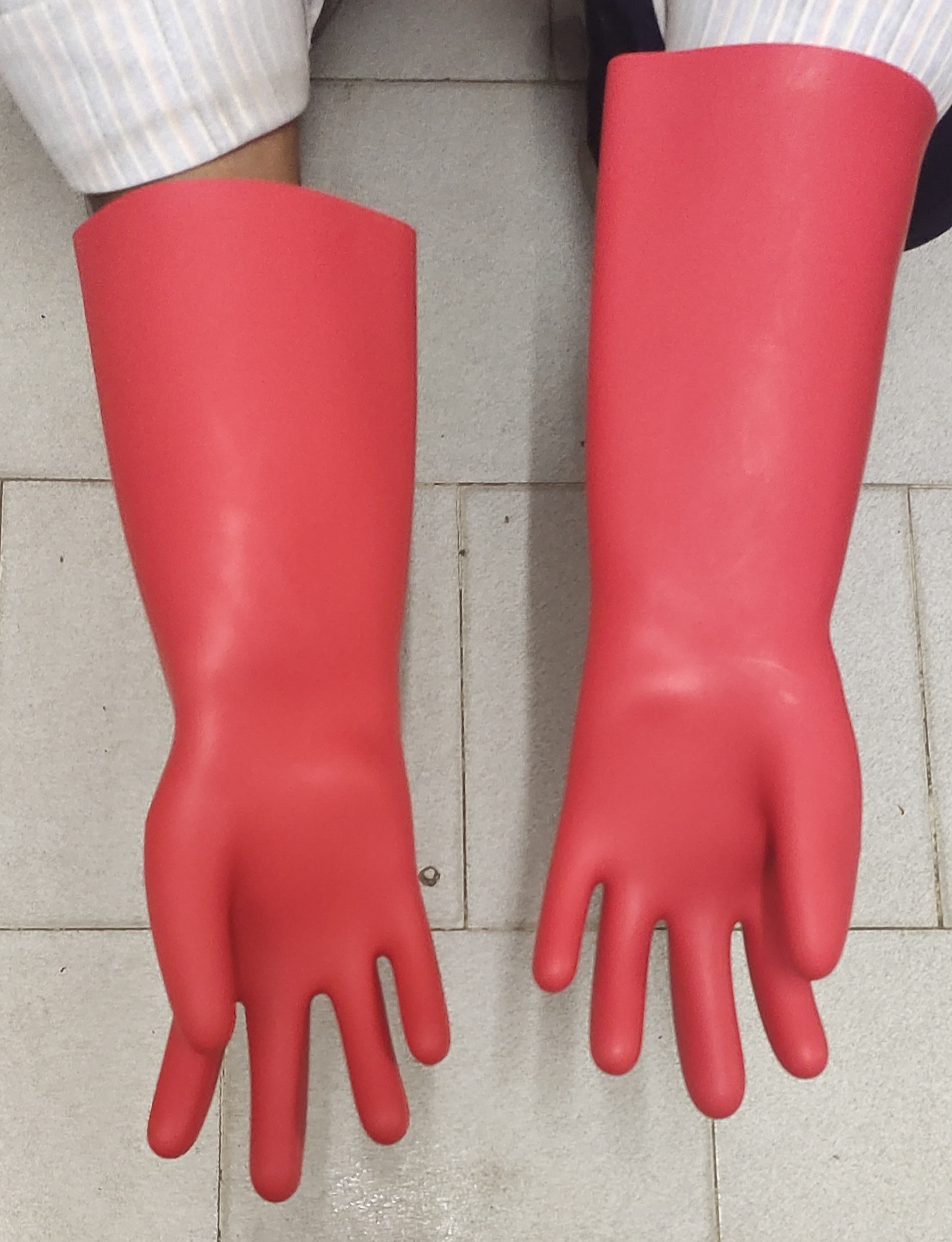 insulated gloves, rubber mat insulation, gloves with insulation, body harness